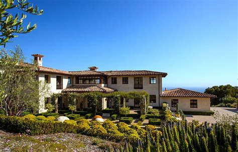 Luxurious Tuscan Style Malibu Villa By Paul Brant Williger Architect