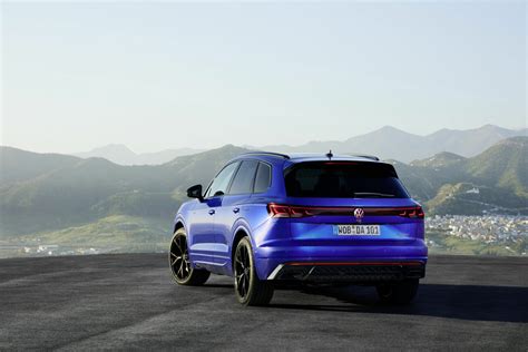 Volkswagens New Touareg R Ehybrid Hits The Market A Game Changer In