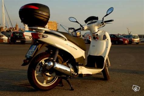 With sym exclusive innovative technology, the symnh t crossover motorbikes make you win at the starting line. Sym Sym HD Evo 200 - Moto.ZombDrive.COM
