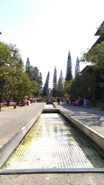 Institut teknologi padang (itp) merupakan salah satu perguruan tinggi teknik terbaik di padang sumatera barat. Plaza Widya Nusantara dan Gedung Labtek, Institut ...