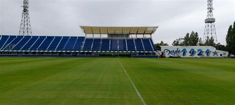We would like to show you a description here but the site won't allow us. Estadio de Godoy Cruz de Mendoza - Estadios de Argentina