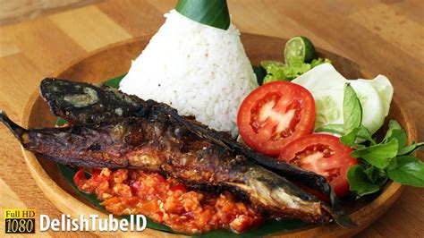 Pecel atau pecal adalah makanan yang menggunakan bumbu sambal. Resep Masakan Pecak Lele ~ Resep Manis Masakan Indonesia