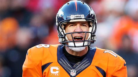 Peyton Manning Poised To Make Nfl History In Primetime Variety