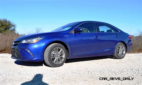 2015 Toyota Camry Se Hybrid Review 20