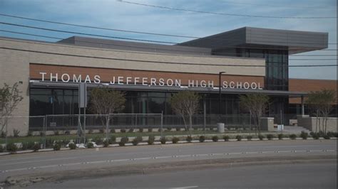 Dallas Isd Unveils New Thomas Jefferson High School Campus Jan 9