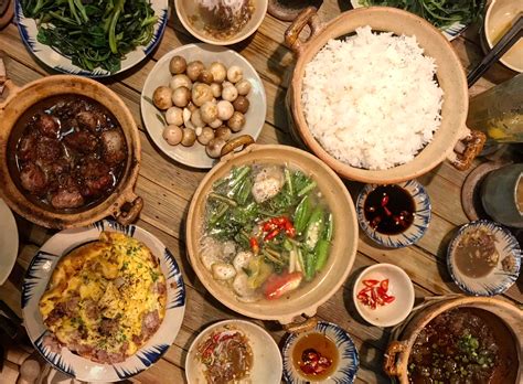 37 Must Eat Vietnamese Dishes Beyond Pho And Banh Mi Vogue