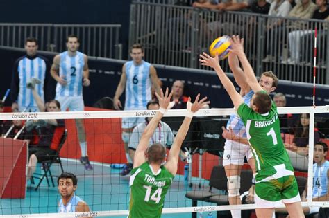 Cook/spieler beach volleyball offers livescore, results, standings and match details. Deutsche Beach-Volleyball-Spieler mit deutscher Flagge in ...