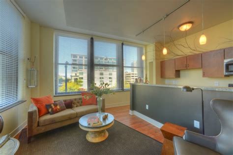 This business listing is provided by 333 Penn Apartments Apartments - Indianapolis, IN ...
