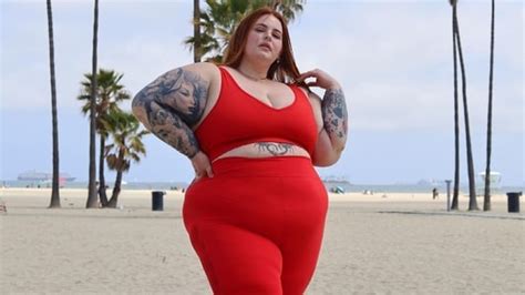 I Am Anorexic Plus Size Model Tess Holiday Shares Recovery From Eating Disorder