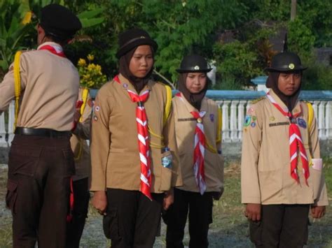 Apr 12, 2019 · 6. PENCIPTA DAN SEJARAH DASA DHARMA PRAMUKA