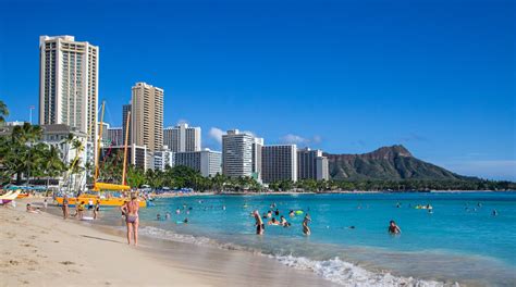 Hotels Near Waikiki Beach Honolulu Find Deals On Hotels In Waikiki
