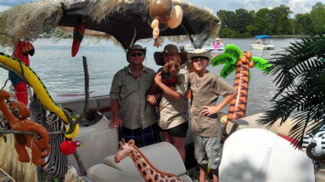 Sep 03, 2015 · he said before we head out of town, we should hit the red dock as they have live music on sunday afternoon and its a great time. pontoon decorating ideas - Google Search | Boat parade ...