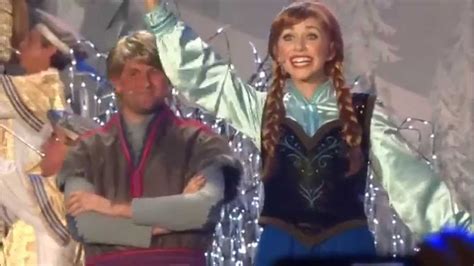 Frozen Summer Anna Elsa Kristoff Stage Show At Disney S Hollywood Studios Walt Disney World