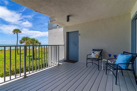 5591 Gulf Of Mexico Dr 7 Longboat Key Fl 34228 Mls A4442356 Zillow Florida Condos