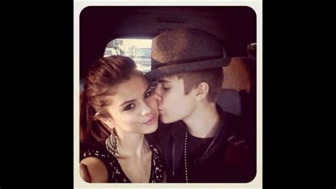 Selena Gomez And Justin Bieber Kissing Youtube