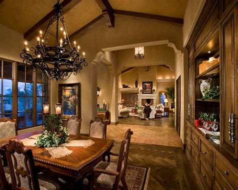 Italian Farmhouse Mediterranean Dining Room Phoenix By The Phil