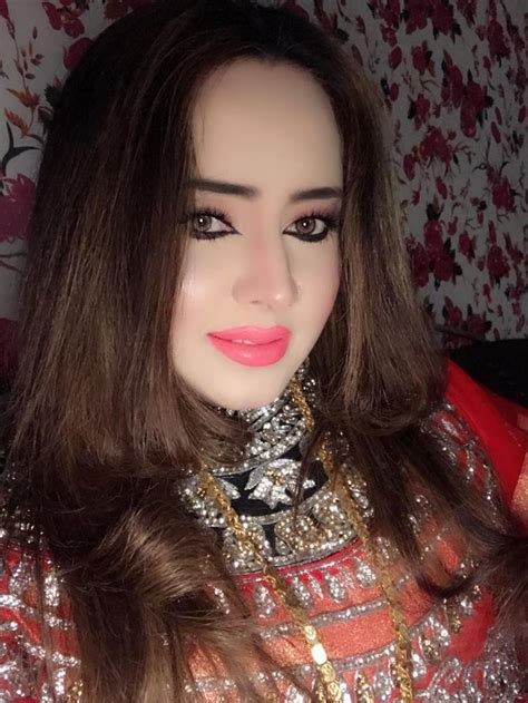 Nadia Gul New Beautiful Pictures