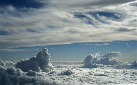 Majestic Cloudscape Hd Wallpaper