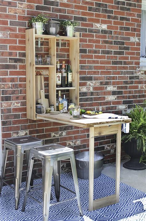 See how to build this fold down desk that you will love and save space while you're at it. 9 Cool DIY Outdoor Murphy Bars For Refreshing Outside ...