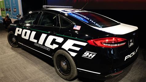 Ford Police Responder Becomes First Hybrid Cop Car