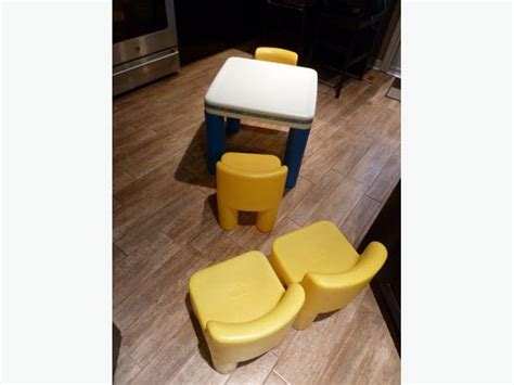 Dad mom yellow and green kitchen baby stroller blue sink and stove top the blue classic table table and chairs kids table and chairs kids toys chair set table and chair sets toys little tikes best kids toys. Little Tikes Classic Table and Chairs Set Central Ottawa ...