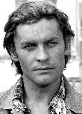 La madre de la directora que, a sus 70 años. Helmut Berger
