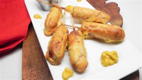 Make sure to flip the corn dogs halfway through for even crispiness. Air Fryer Corn Dogs | Recipe in 2020 (With images) | Corn ...