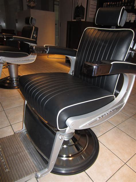The barber shop owner bought new in 1952. Takara Belmont Apollo 2 by JJMaes enjoying them very much ...