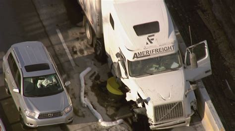 011416 Wpvi Truck Crash Traffic Delays Raw Video 6abc Philadelphia
