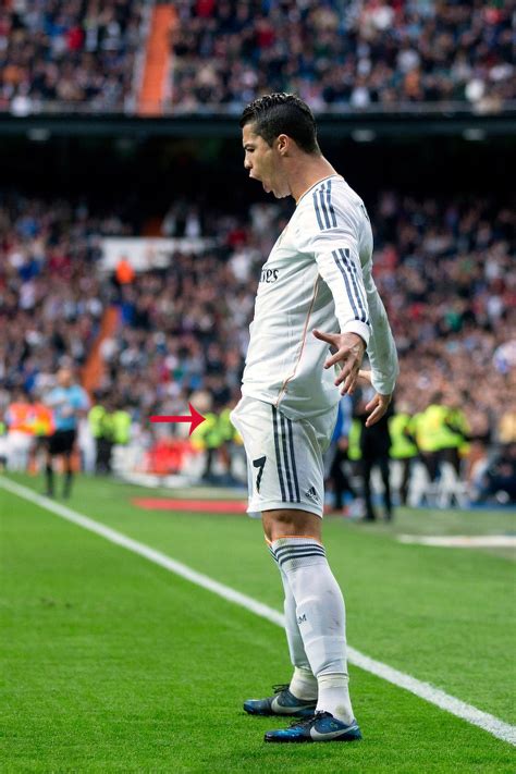 Free download cristiano ronaldo in high definition quality wallpapers for desktop and mobiles in hd, wide, 4k and 5k resolutions. Nowa cieszynka Ronaldo... - Sportbuzz Meczyki.pl