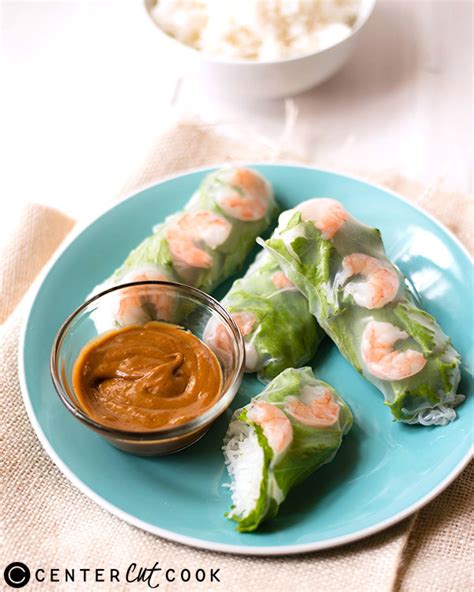 Drain the noodles, broccoli, and shrimp. Shrimp Spring Rolls With Peanut Sauce Recipe
