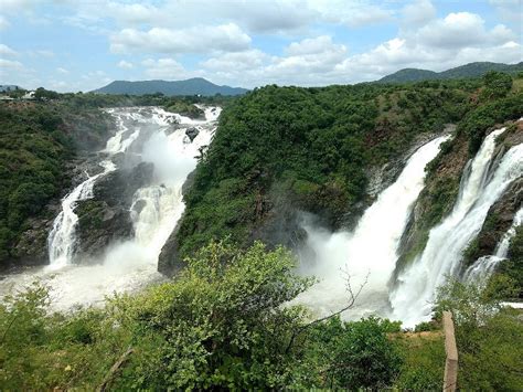 Tourist Attraction In Shivanasamudra Falls Smart Holidays Kerala