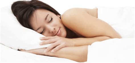 sleep comfortable health benefits of sleeping without clothes