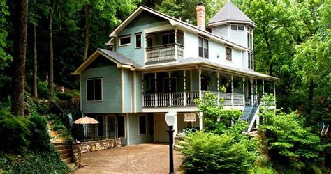 Romantic Getaways In Arkansas Arsenic And Old Lace Bed And Breakfast In