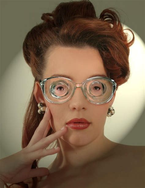 Bobbylaurel User Profile Deviantart Girls With Glasses Glasses Geek Glasses