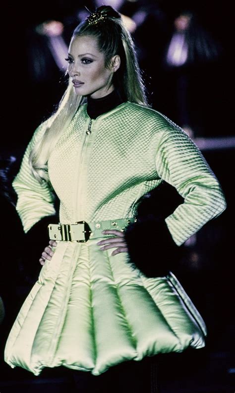 Gianni Versace Fall 1992 Ready To Wear Featuring Christy Turlington