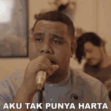 If you have a link to your intellectual property, let us know by. Aku Tak Punya Harta Andmesh GIF - AkuTakPunyaHarta Andmesh ...