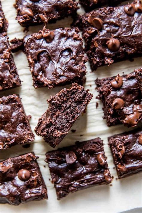 The brownie batter is made easily in your food processor and only requires a handful of basic ingredients. Flourless Avocado Brownies (Paleo) - The Roasted Root