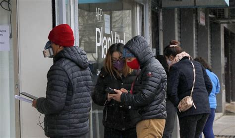 Elige la solicitud que deseas realizar. Celebran la aprobación de tercer retiro de fondos ...