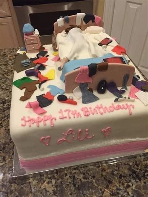 We make things uncomplicated to grant exclusive party they'll always remember. Teenage Girl's Birthday cake MESSY ROOM | 17 birthday cake ...