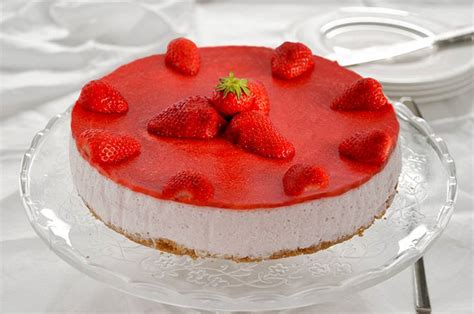 Maybe you would like to learn more about one of these? Cheesecake alle fragole - La Ricetta della Cucina Imperfetta