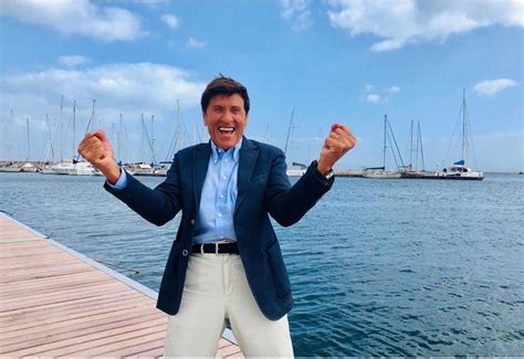 Gianna nannini e gianni morandi in ginocchio da te. "In ginocchio da te" nel film 'Parasite', un pezzo di ...