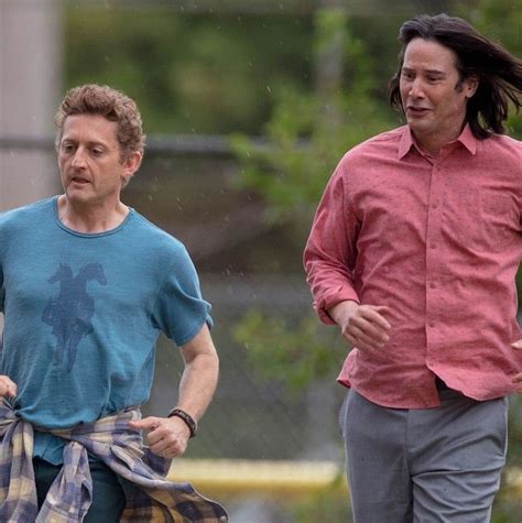 First Look Keanu Reeves And Alex Winters In Bill And Ted Vlrengbr