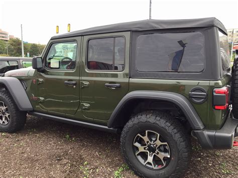 First Look At Sarge Green 2021 Gladiator From Page 3 Jeep