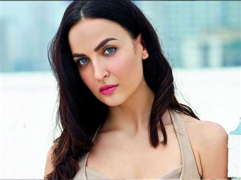 Elli Avram Broke All Limits Of Bo Ldness Shared Hot Pictures From The Beach Informalnewz