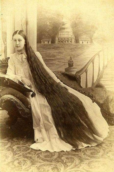 昔の人は髪の毛が超長い！ビクトリア朝の女性の白黒写真 6 Victorian Hairstyles Long Hair Styles