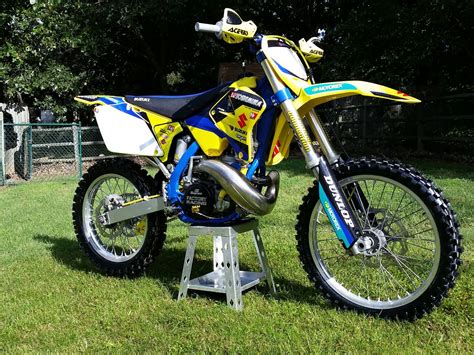Find great deals on ebay for 250 suzuki dirt bikes. 2001 Suzuki RM 250: pics, specs and information ...