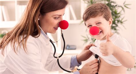¿cómo Debe Tratar Un Pediatra A Tu Hijo