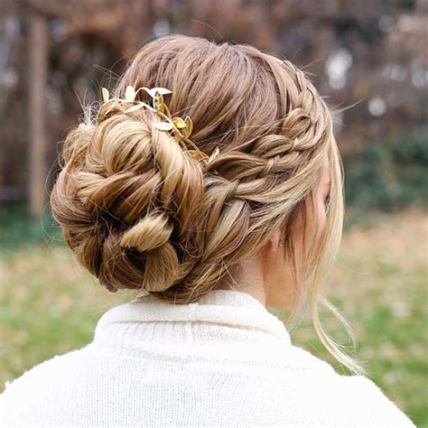 Ainsi la coiffure de votre demoiselle d'honneur sera parfaite le jour j. 35 Magnifiques Coiffures Pour Demoiselles D'honneur ...