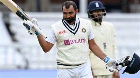mohammed shami hits huge six to get to his half century during ind vs eng 2nd test 2021 watch